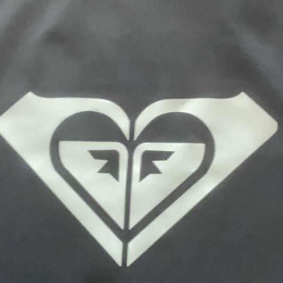 Roxy Whole Hearted Rashguard Women’s Black Surfing Beach UPF 50+ Top Size Medium - Picture 6 of 15